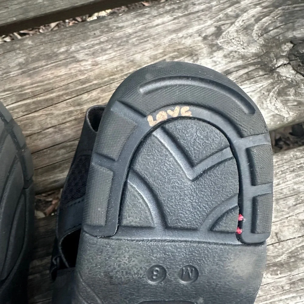 Crocs Yukon Fisherman Sandals Men's Size 8 Black LiteRide Water Shoes Gorpcore